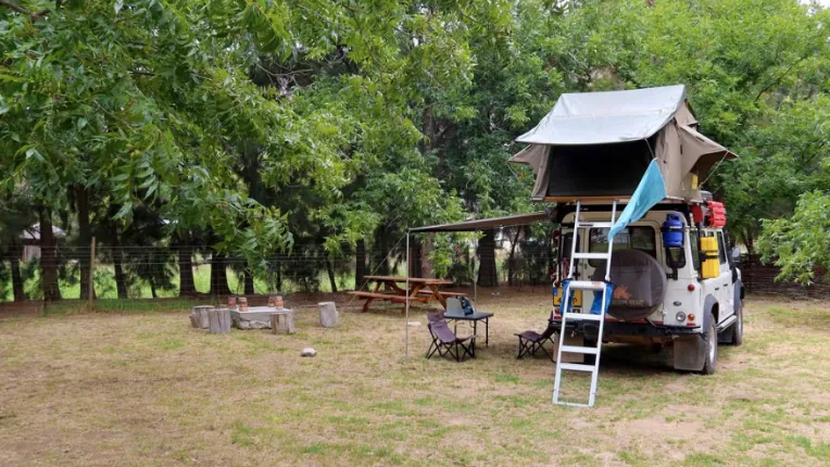 De Bos Backpackers and Camping