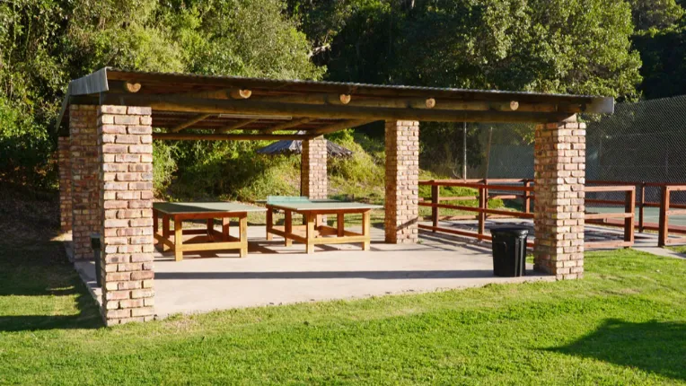 Lake Pleasant Holiday Resort