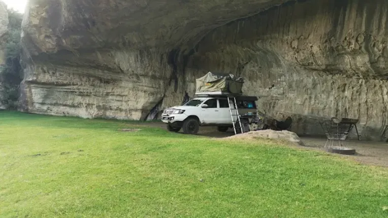 Balloch Cottage and Camping