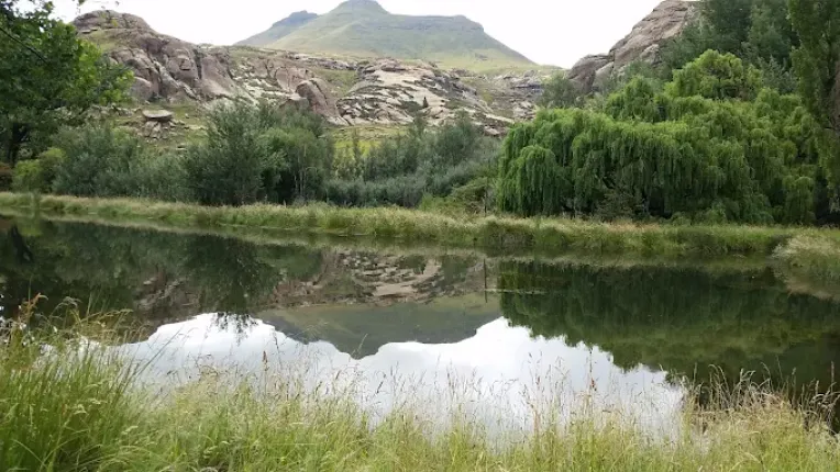 Balloch Cottage and Camping