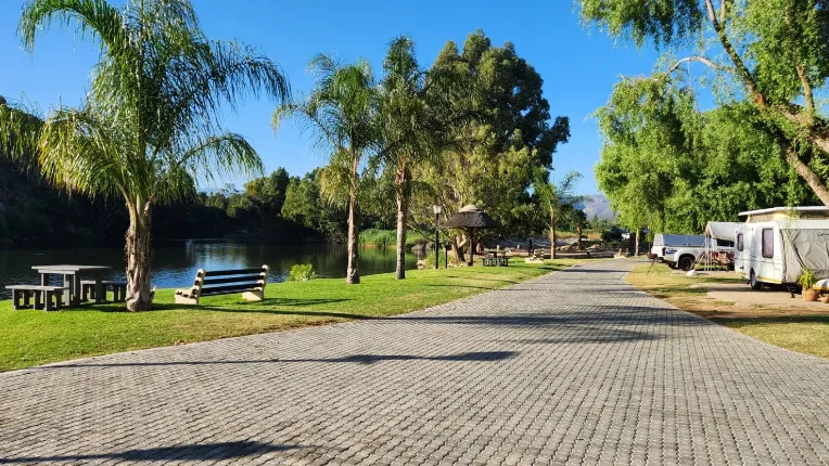 Silwerstrand River Resort