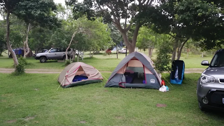 Buccaneers Beach Lodge