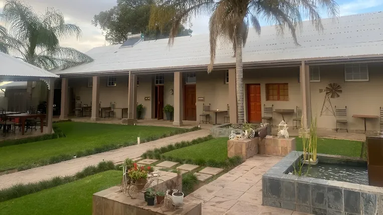 Ou Skool Guest House