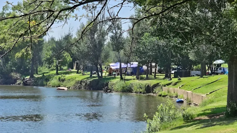 Dimalachite River Lodge Image
